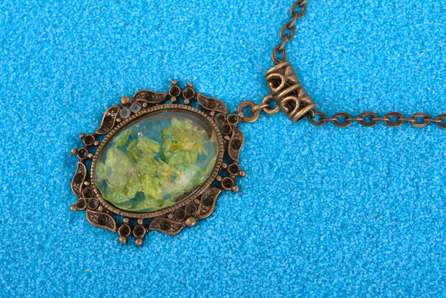 Stylish handmade pendant epoxy pendant with real flowers fashion trends photo 1
