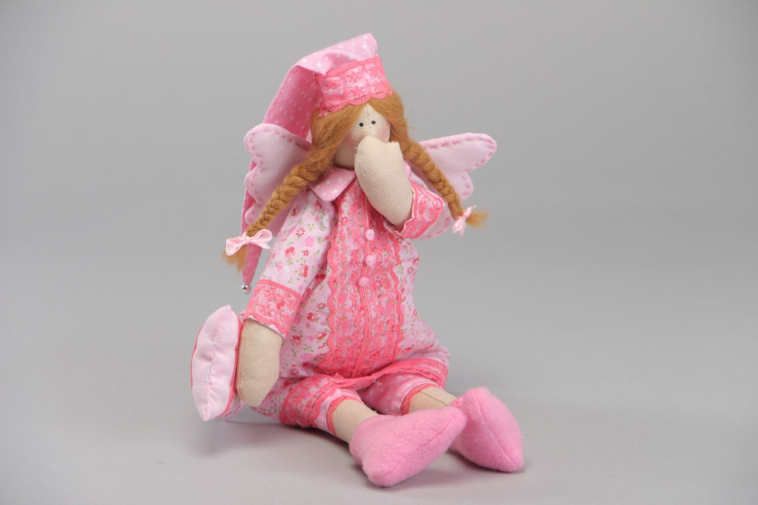 Belle poupée en tissus de coton et lin originale en rose faite main Ange photo 1