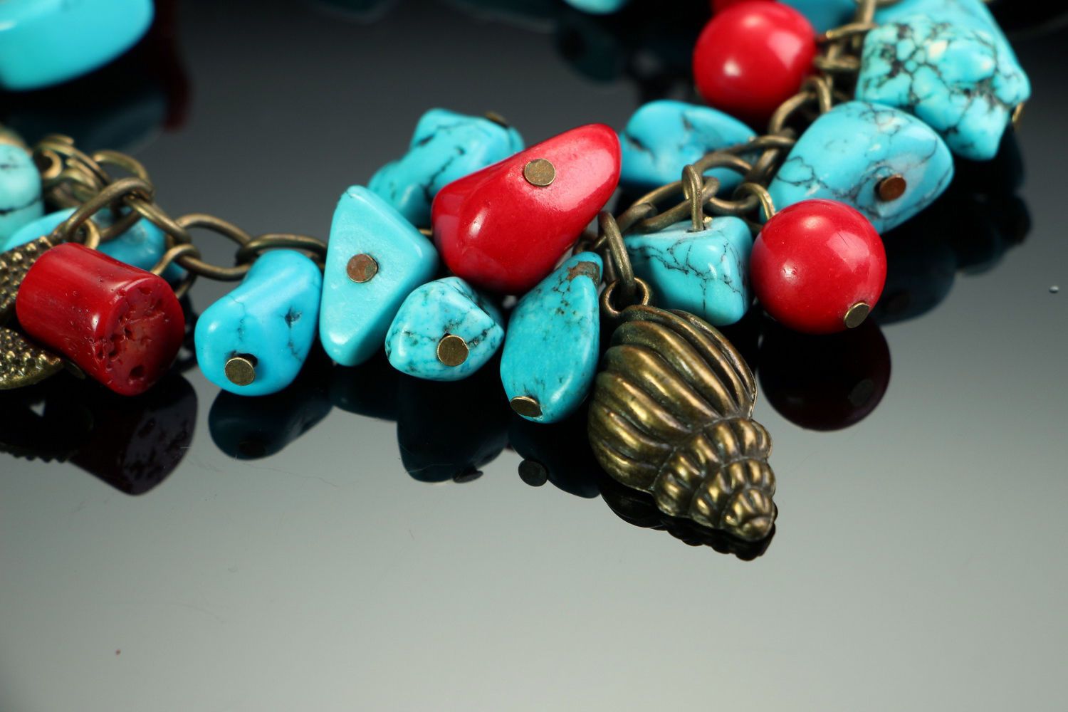Blaues Armband mit Koralle und Türkis foto 4