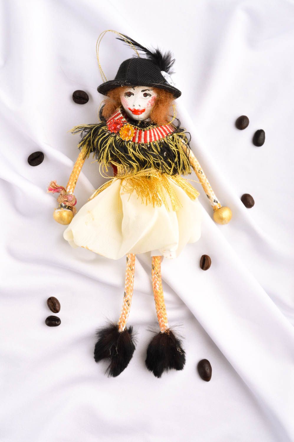 Bambola bella in stoffa fatta a mano pupazzo tessile originale da collezione
 foto 1