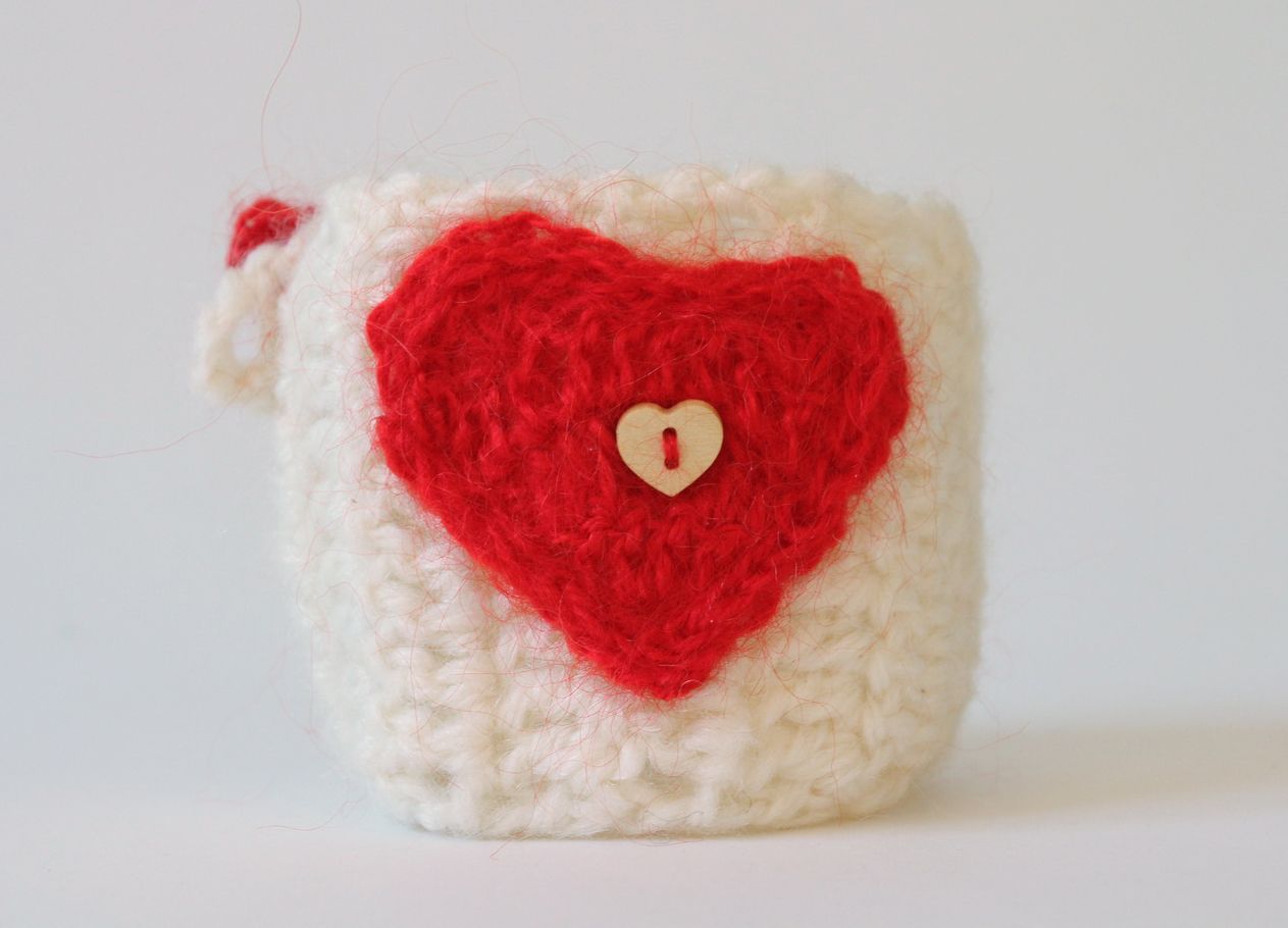 Cloth for cups with a heart photo 1