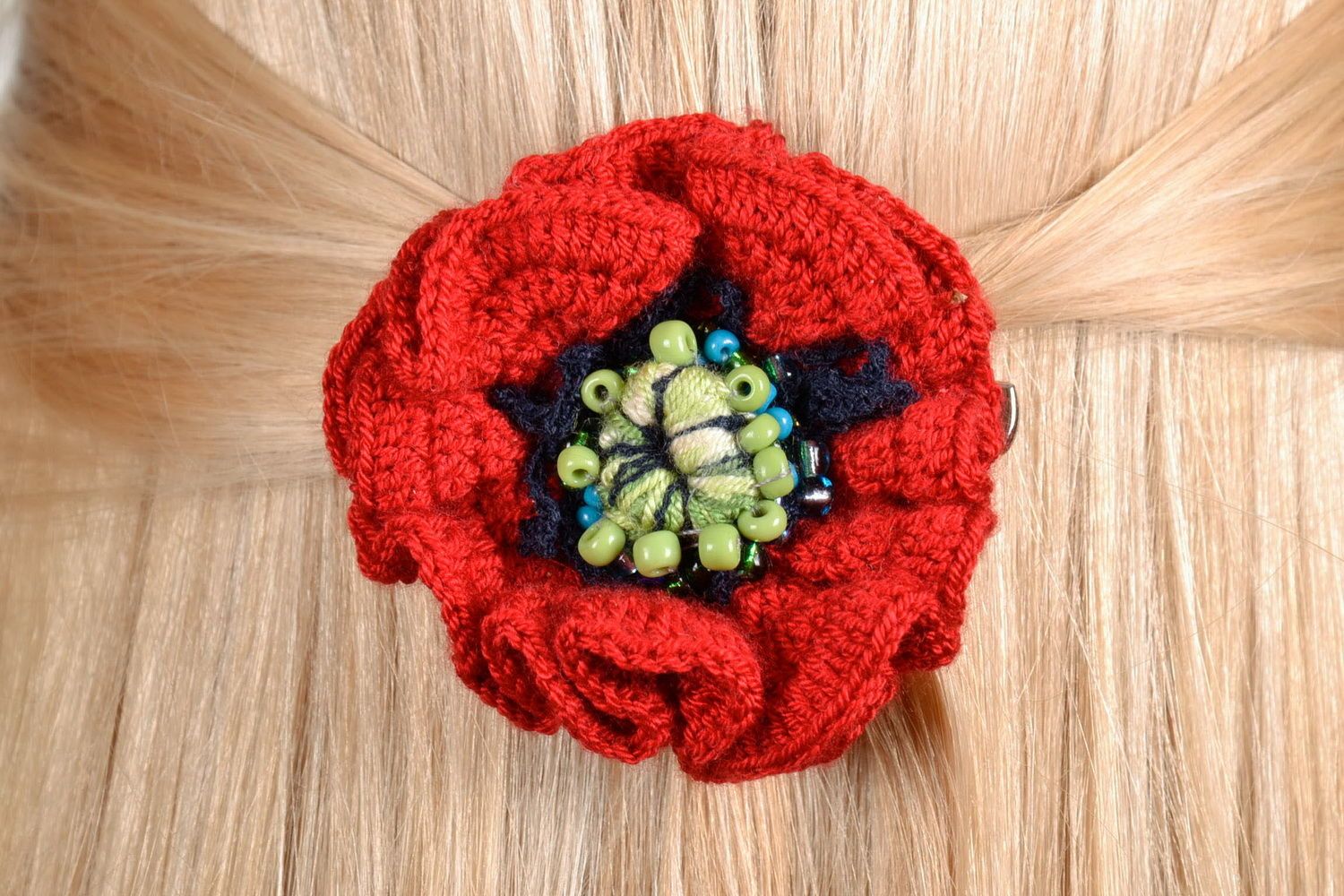 Crocheted brooch hairpin Poppy photo 3