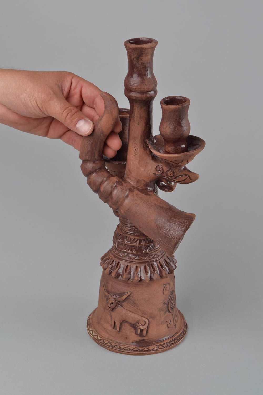 Candelero de arcilla marrón hecho a mano esmaltado original para tres velas  foto 2