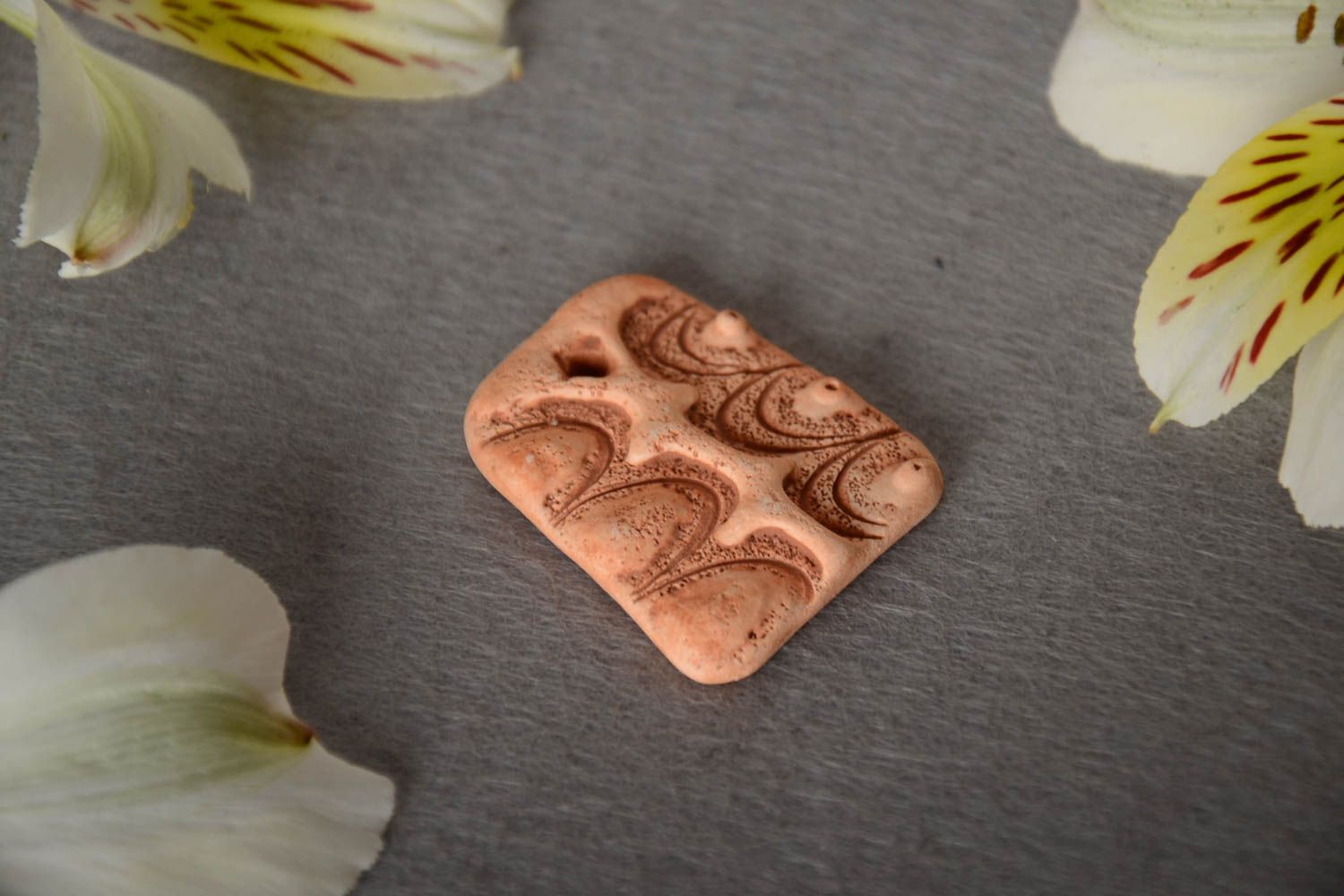 Beautiful handmade clay craft blank for DIY pendant making in ethnic style photo 1