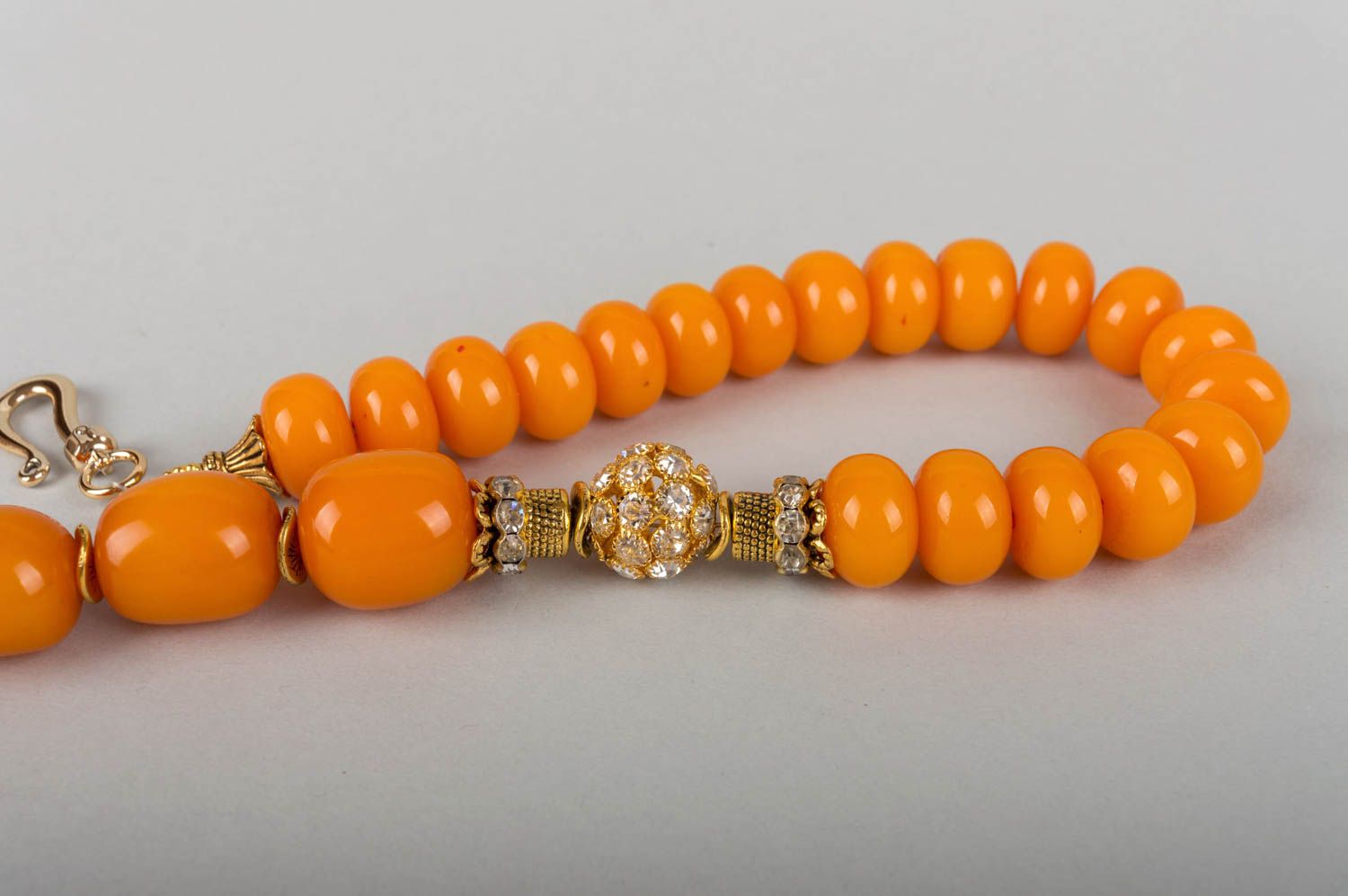 Handmade stylish amber stone bead necklace of yellow color for ladies of fashion photo 4