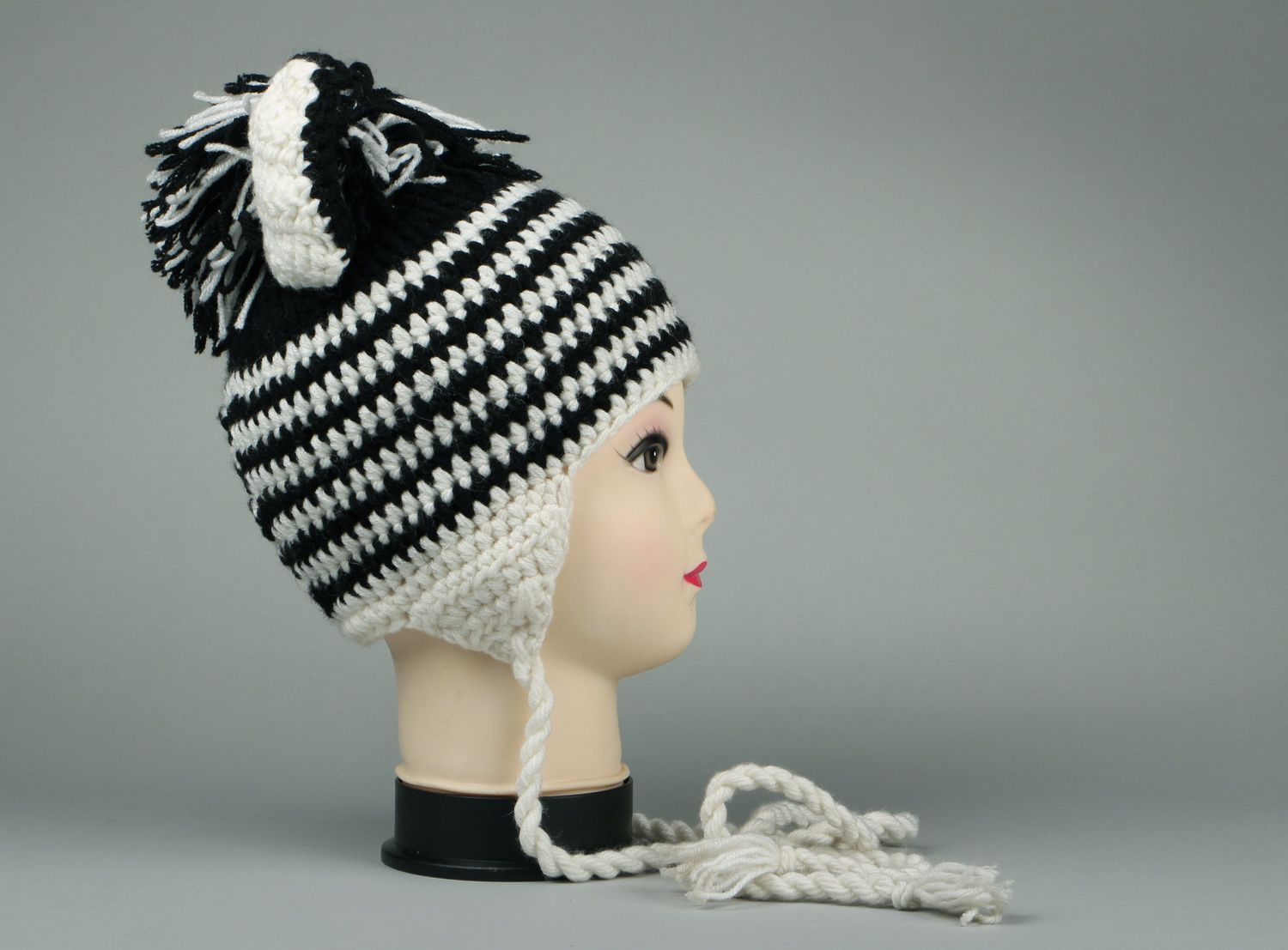 Knitted hat Zebra photo 2