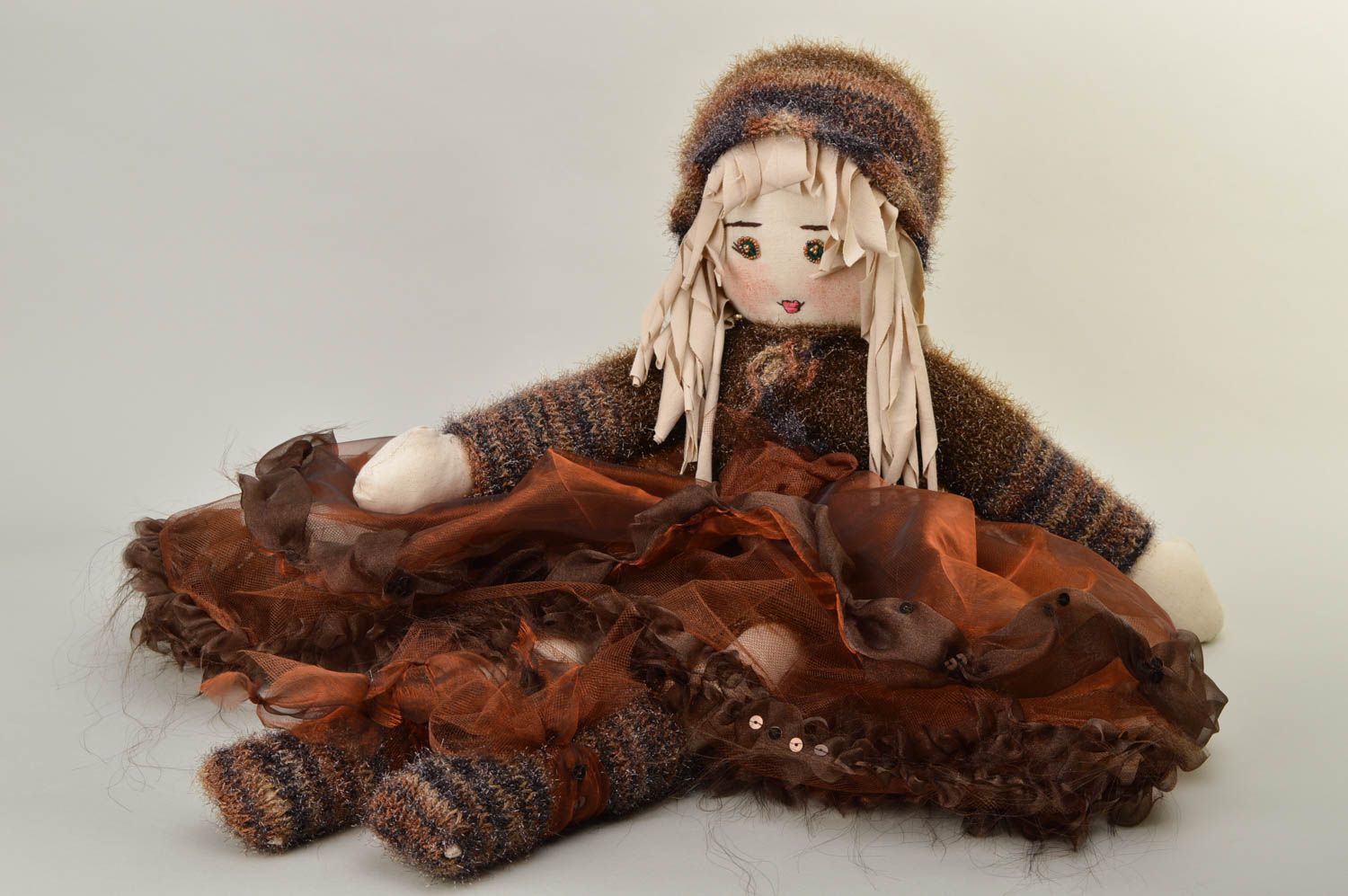 Muñeca de trapo hecha a mano peluche artesanal decoración de dormitorio foto 3