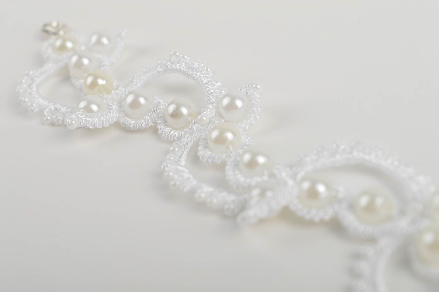 Armband Glasperlen handmade elegantes Damen Armband in Weiß Geschenk Ideen foto 3