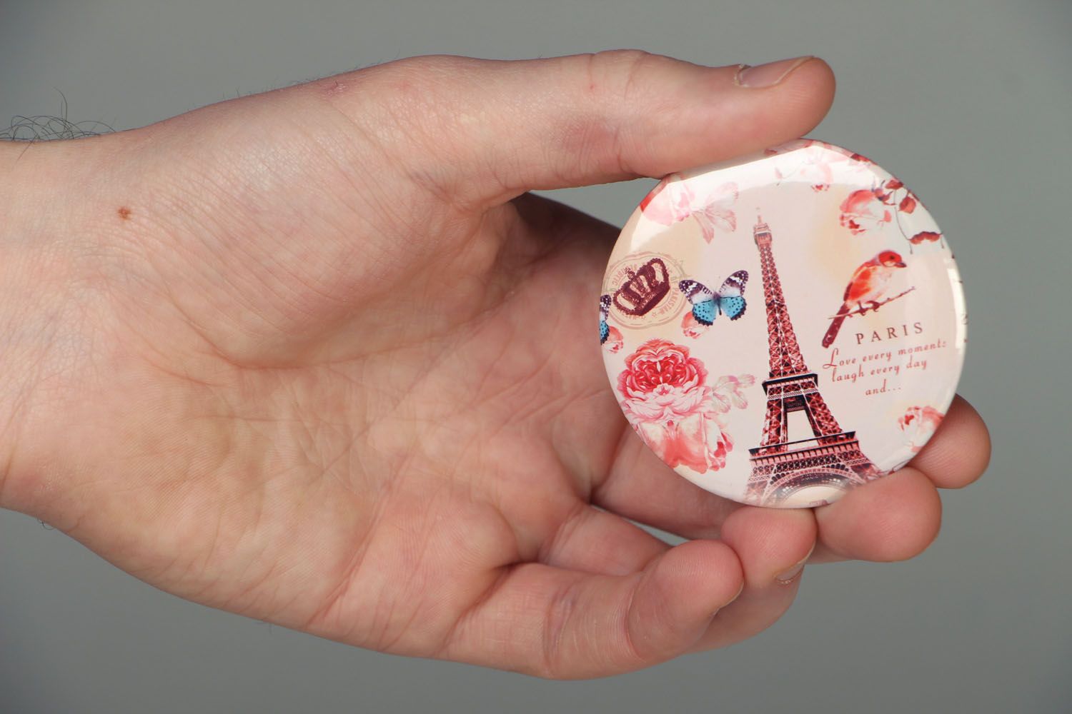 Pocket mirror with an image of Paris photo 3