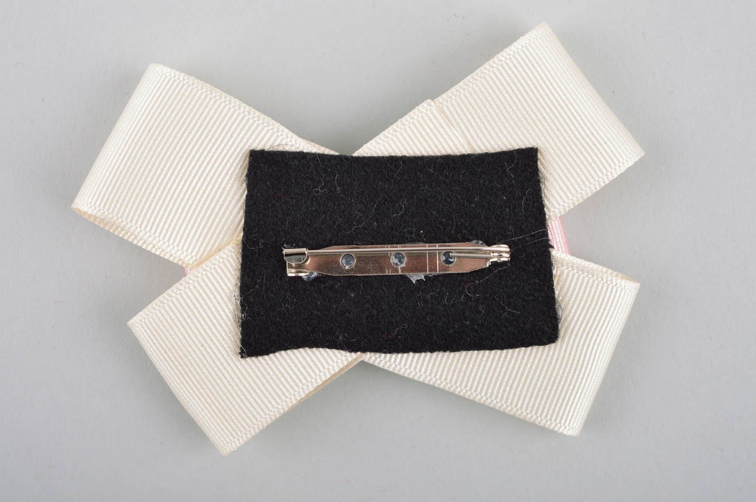 Broche hecho a mano de cintas accesorio de moda regalo original para mujer foto 3