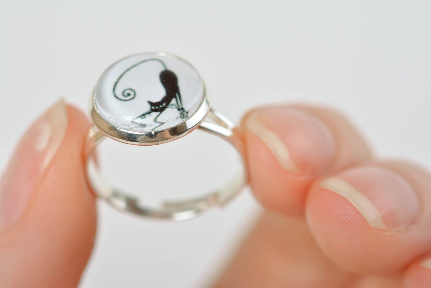 Кольцо ручной работы бижутерия из эпоксидной смолы красивое кольцо для девушек фото 5