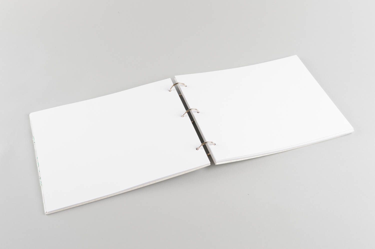 Schönes Gästebuch zur Hochzeit Designer handmade Scrapbooking Technik in Weiß foto 3