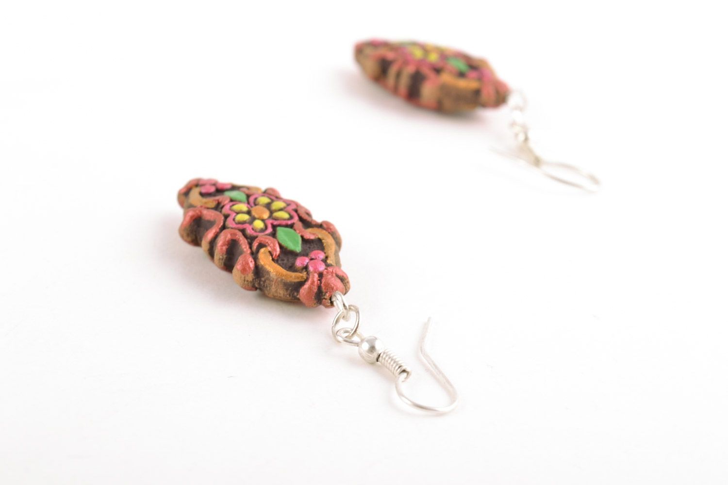 Handmade ceramic dangling earrings of unusual shape painted with acrylics photo 4