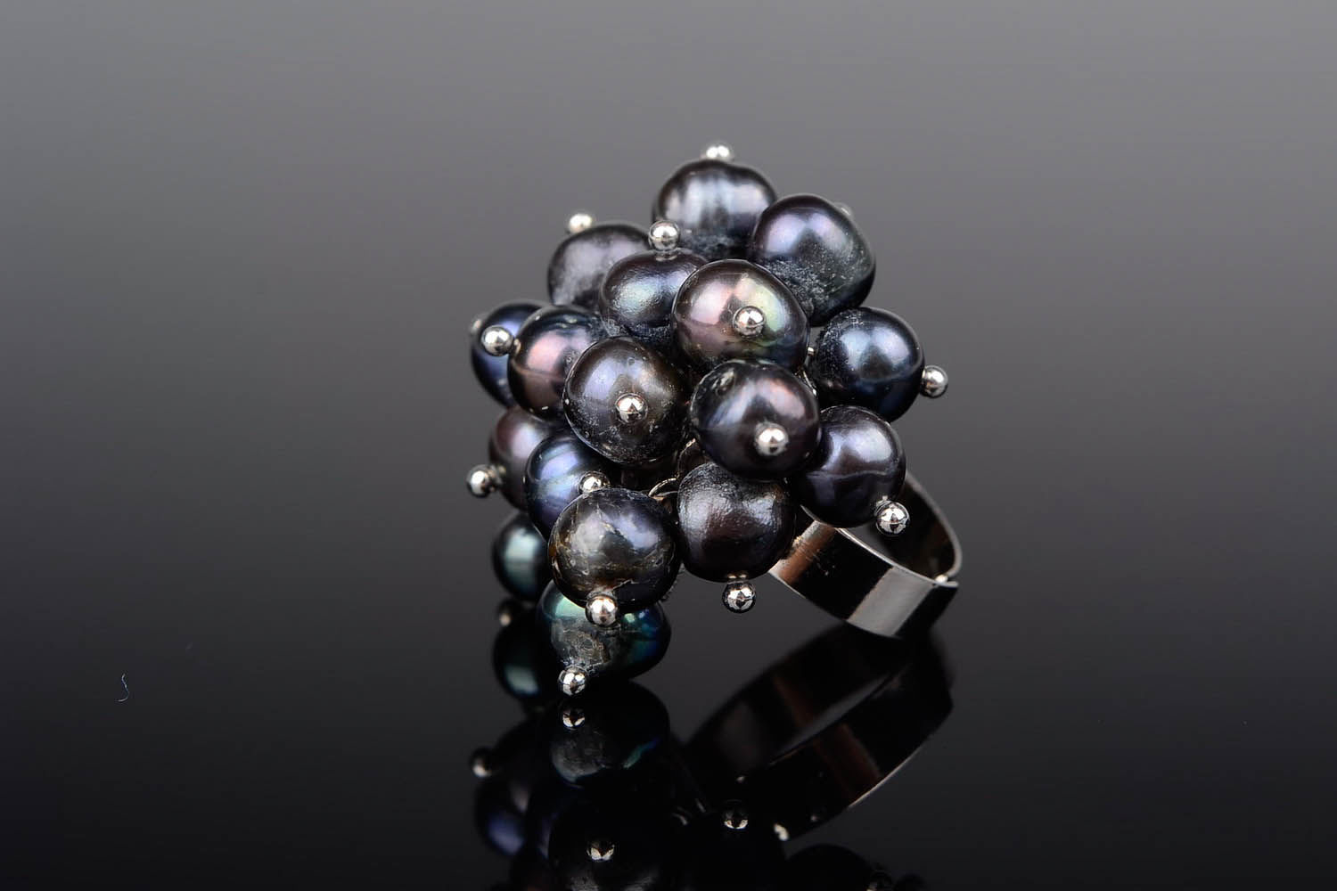 Ring with black pearl photo 1