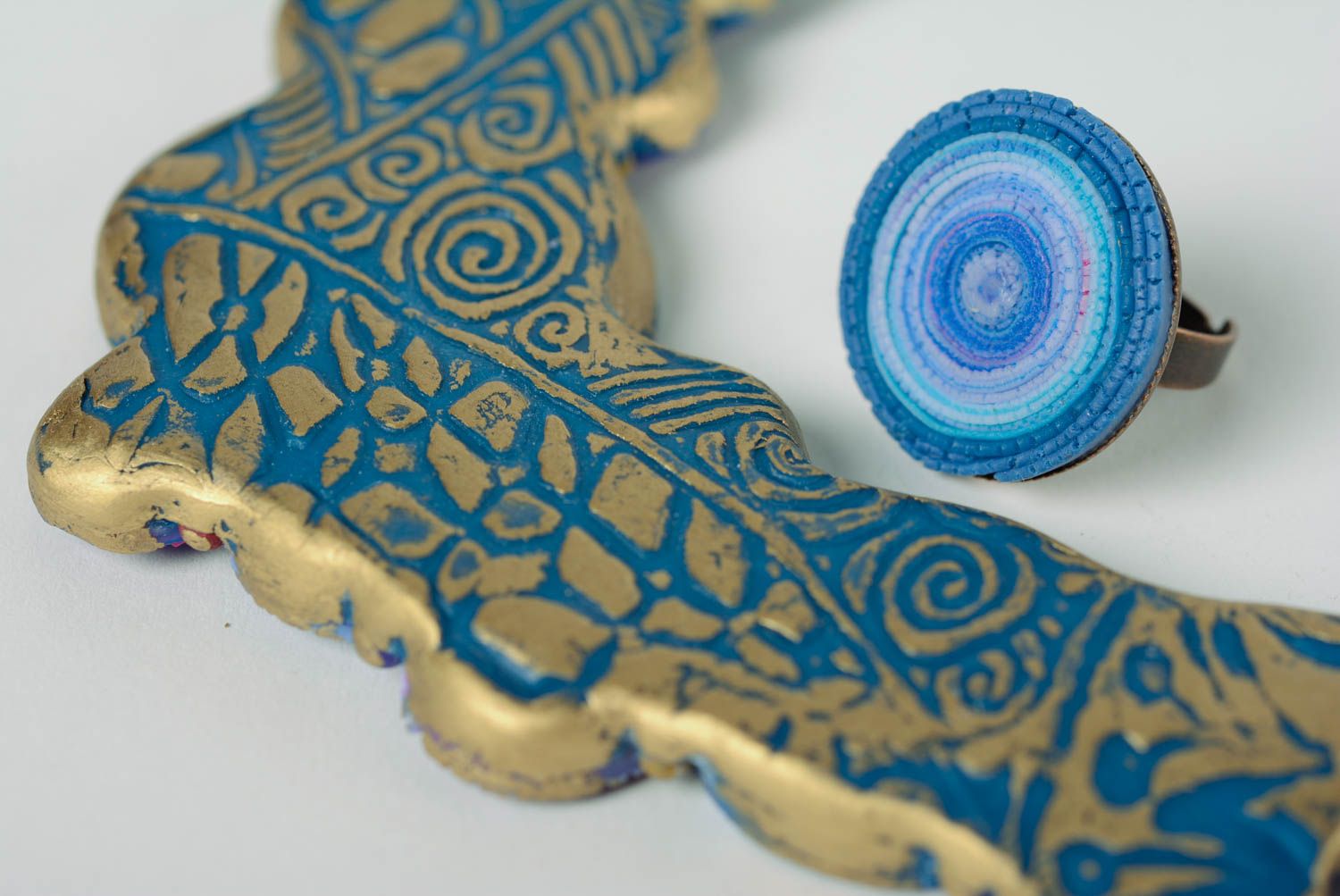 Handgemachter Schmuck Set Collier und Ring aus Polymerton in Blau 2 Stück foto 4