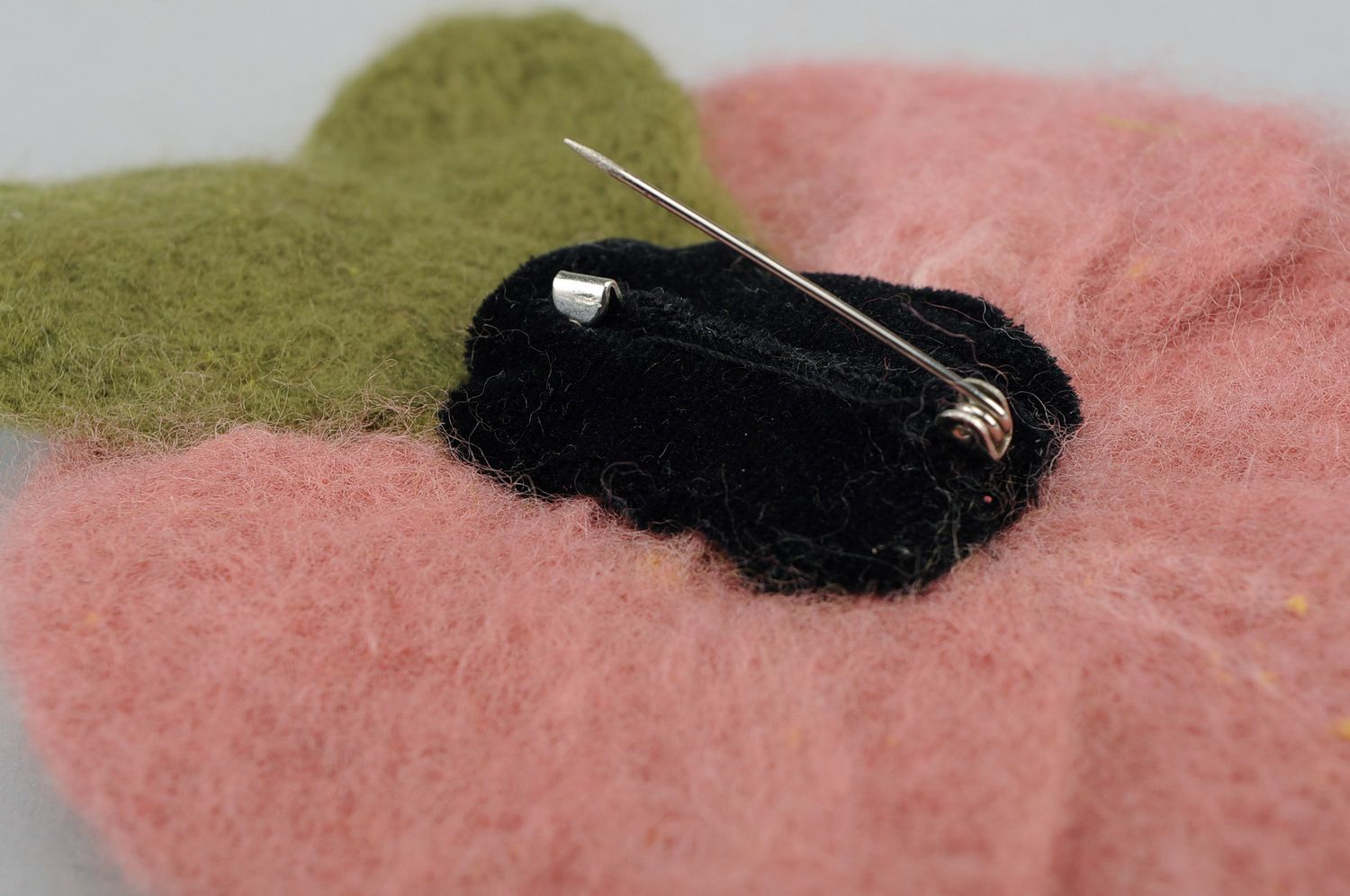 Broche en laine d'alpaga faite main photo 4