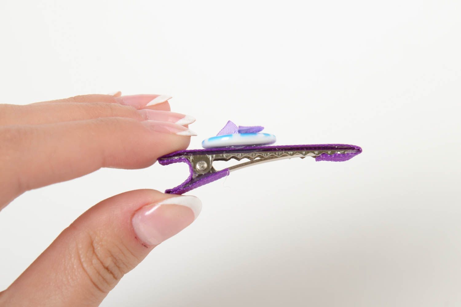 Pince à cheveux violette en ruban de reps avec bouton faite main pour enfant photo 5