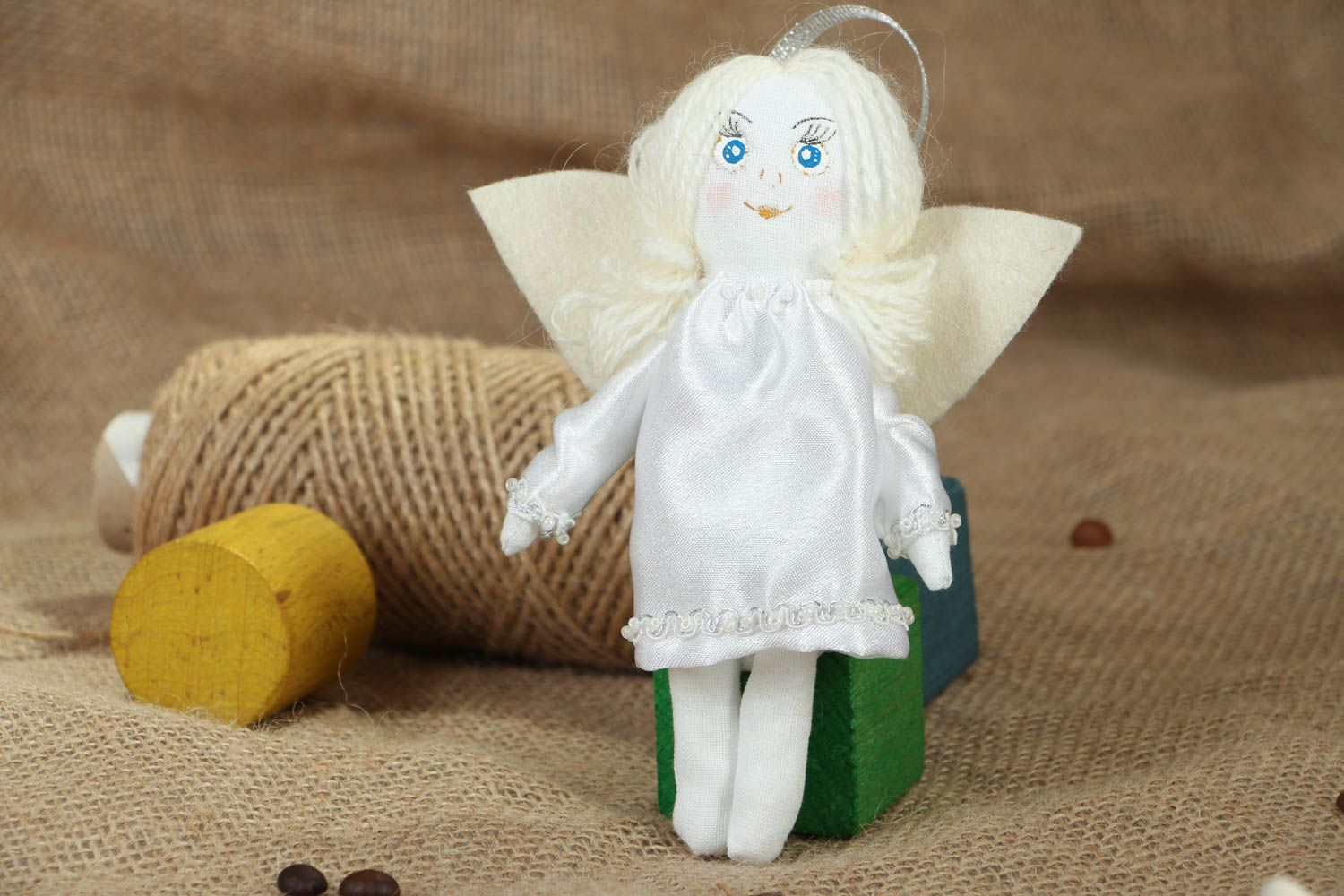 Интерьерная игрушка из ткани Ангелок фото 5
