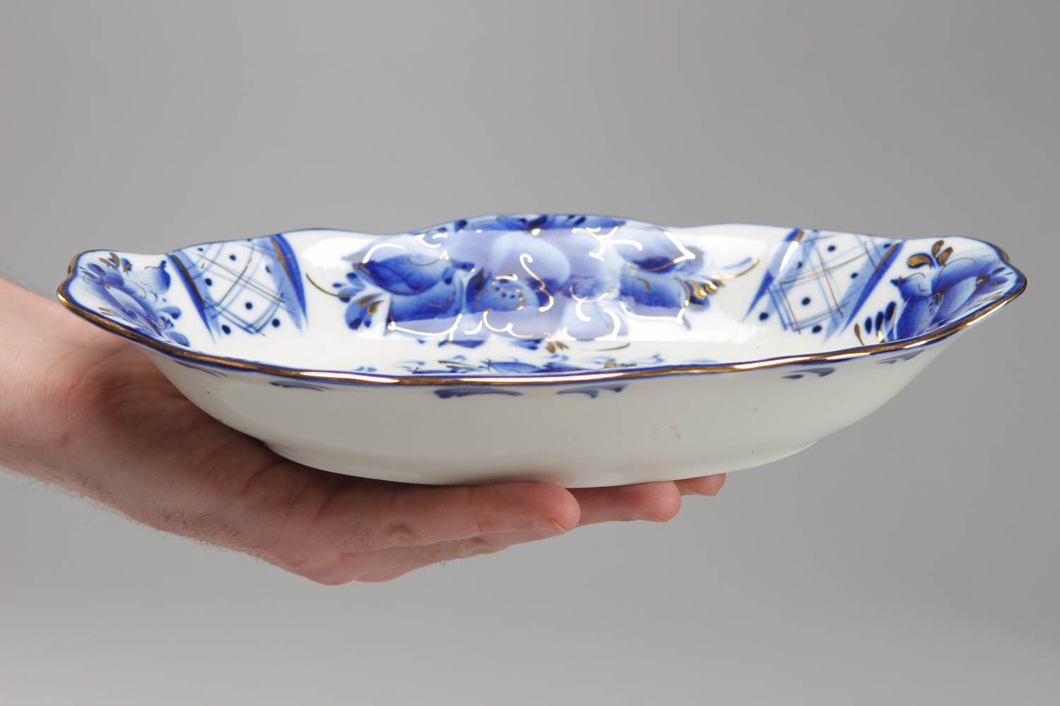 Joli plat ovale en porcelaine avec peinture de Gjel bleu cobalt fait main photo 4