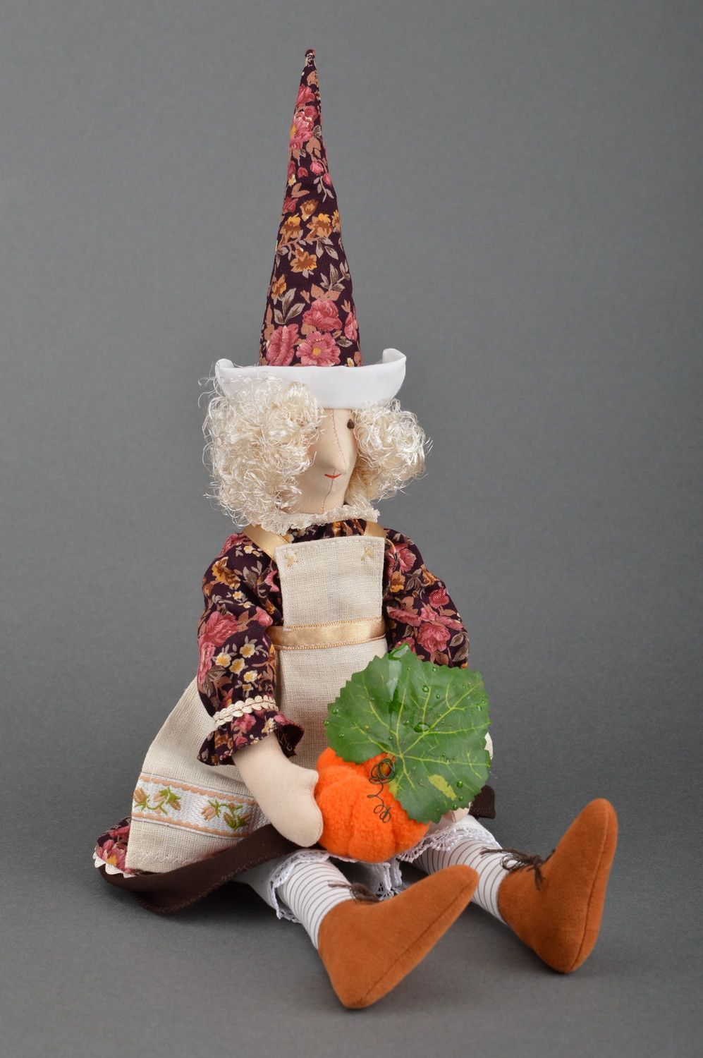 Handgemachte künstlerische Puppe aus Stoff originell schön für Haus Hausgeist foto 2