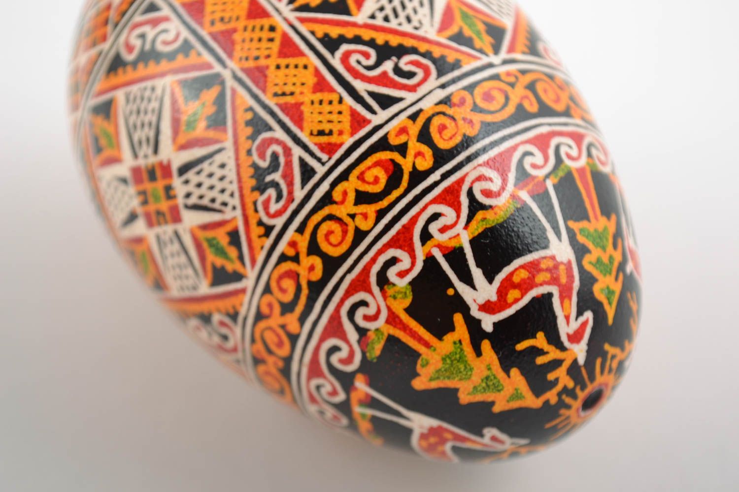 Красивое пасхальное яйцо расписанное акриловыми красками гусиное большое фото 3
