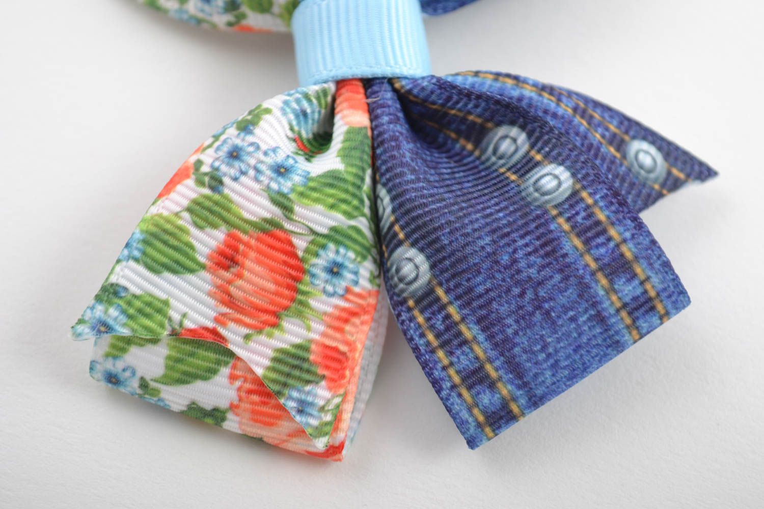 Noeud pour barrette ou élastique en ruban fait main jean et motif floral photo 4