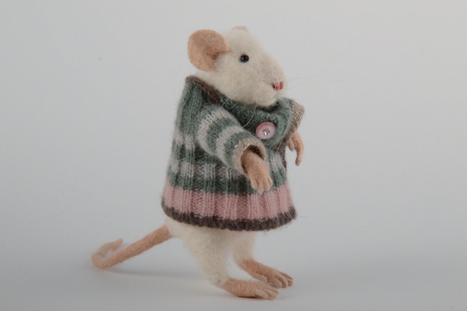 Small handmade interior soft toy felted of natural wool in the shape of mouse photo 3
