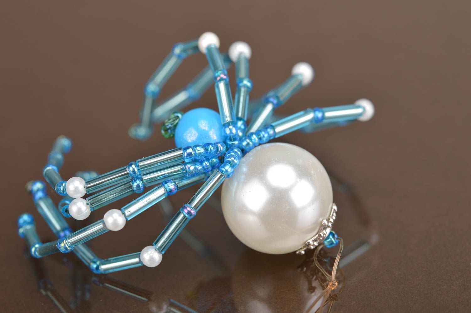 Araignée décorative bleu blanc en perles de rocaille faite main originale photo 5