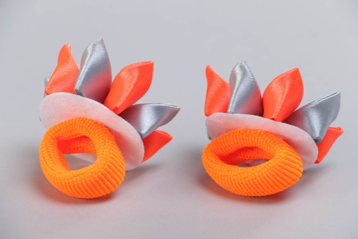 Handmade decorative hair ties with bright kanzashi flowers set of 2 items photo 4