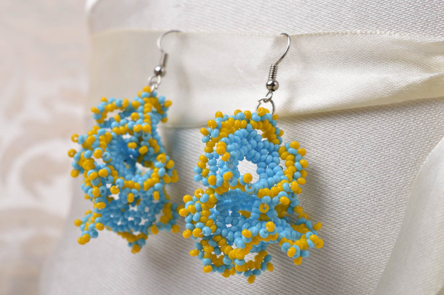 Unusual handmade beaded earrings woven bead earrings accessories for girls photo 2