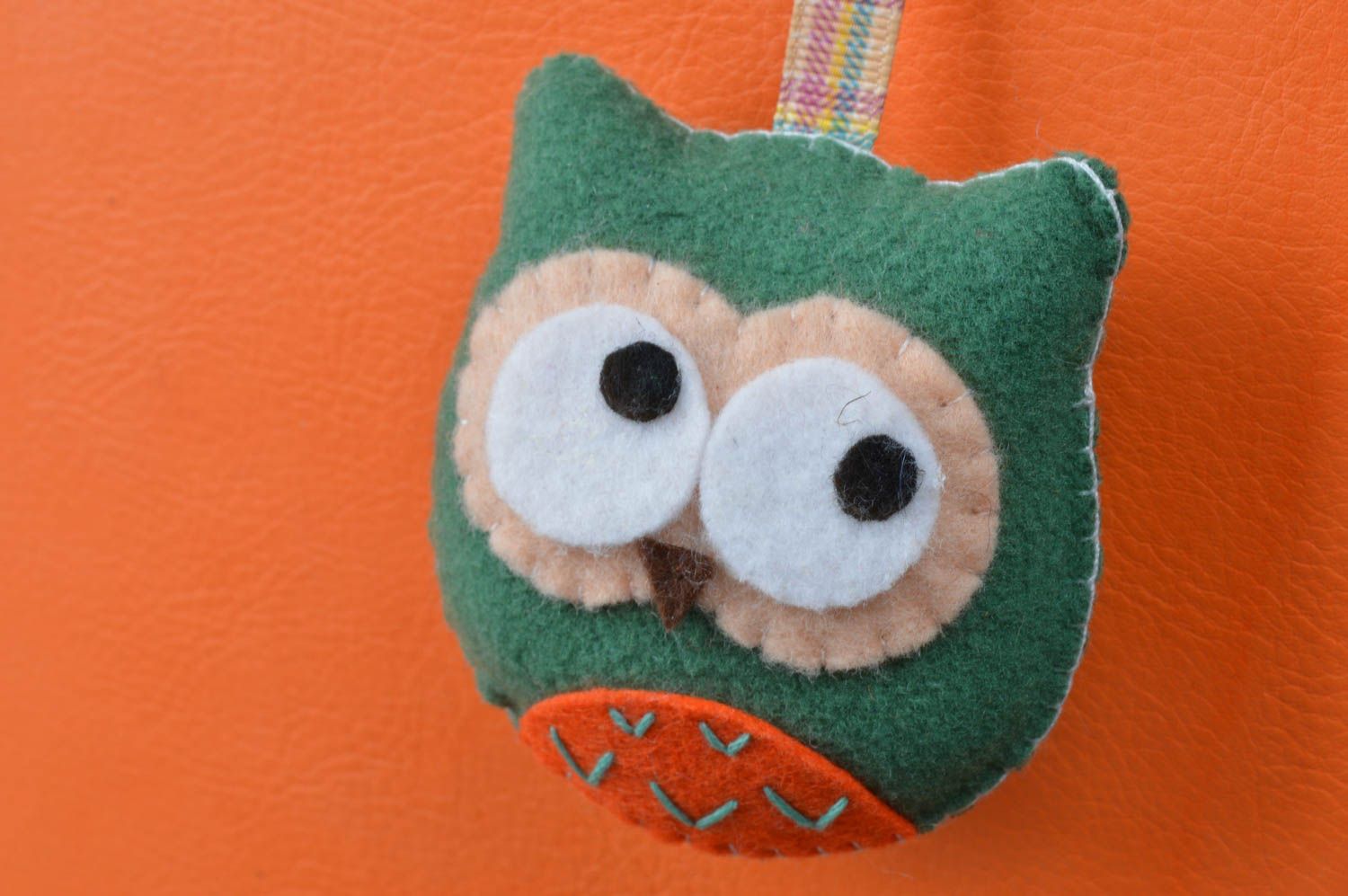 Unusual beautiful handmade green felt soft bookmark toy owl photo 3