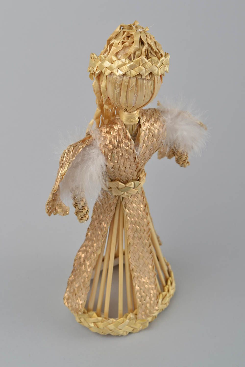 Ангел-хранитель из соломы плетеная подвеска интерьерная красивая ручной работы фото 5