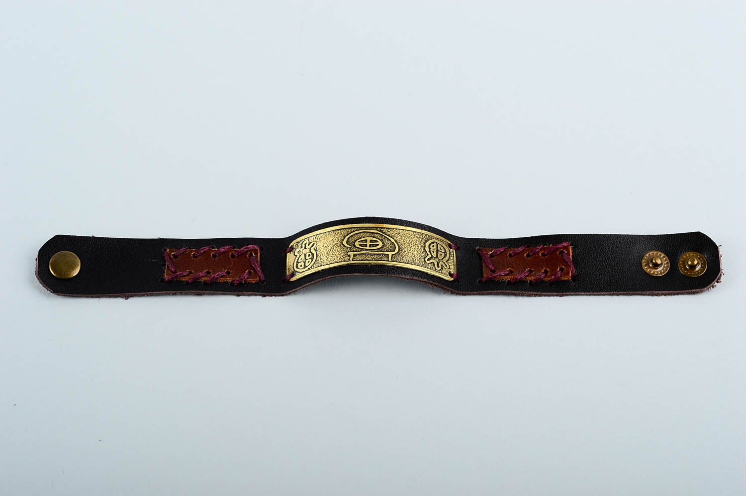 Кожаный браслет ручной работы браслет на руку черное украшение из кожи фото 2