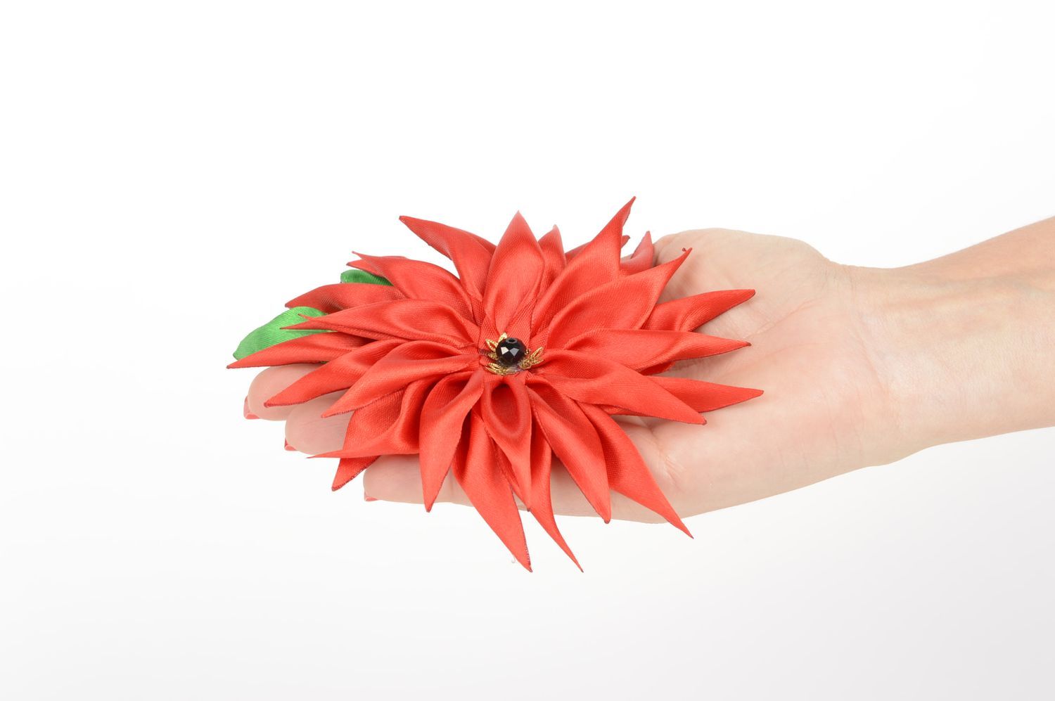 Красная заколка с цветком хенд мейд детская заколка аксессуар для волос атласный фото 5