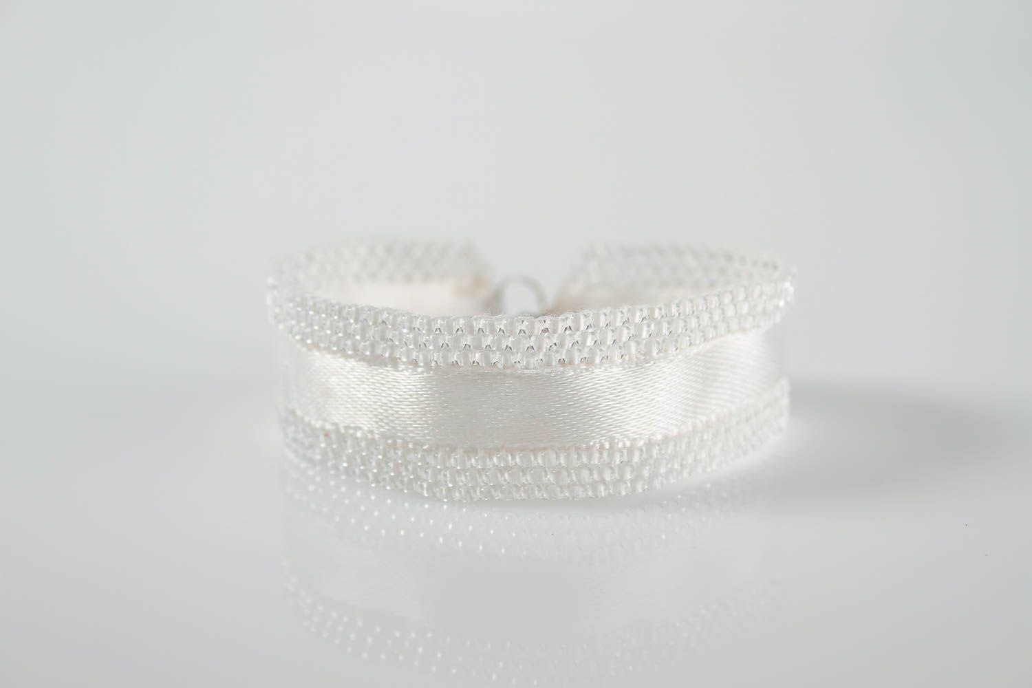 Pulsera artesanal birdada de cinta blanca accesorio femenino regalo original foto 3