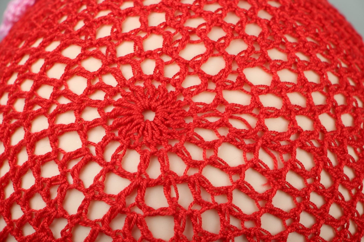 Gorro de verão ornado em croché, vermelho foto 5