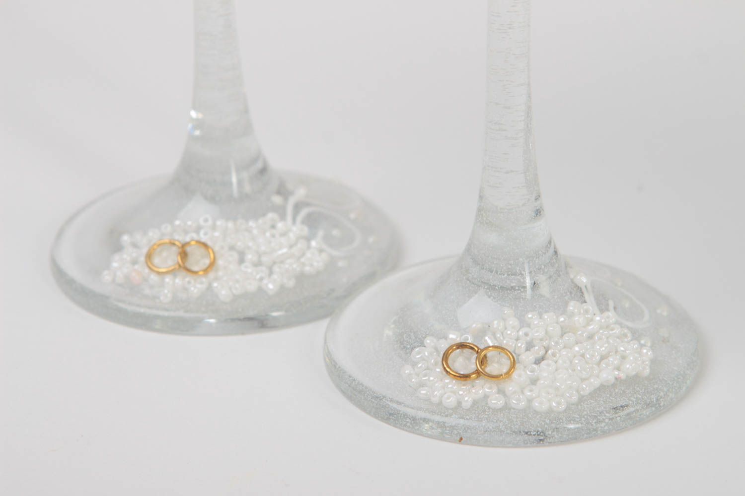 Stylish wedding accessories handmade beautiful glasses white wedding glasses photo 4
