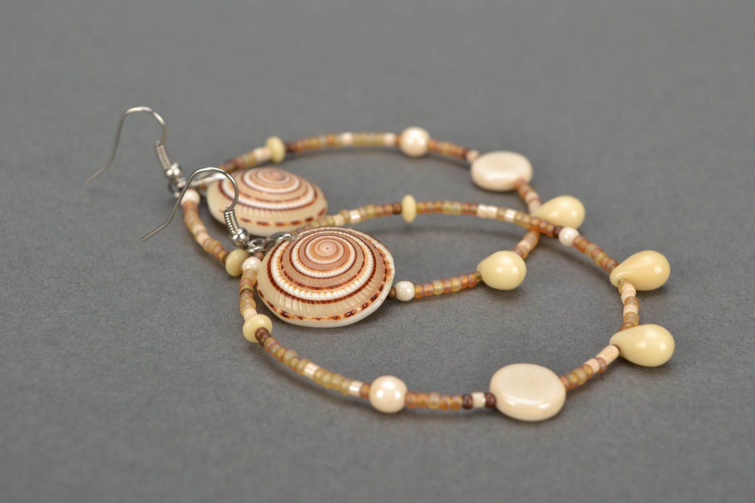 Beautiful handmade beaded hoop earrings with nacre and seashell in marine style photo 3