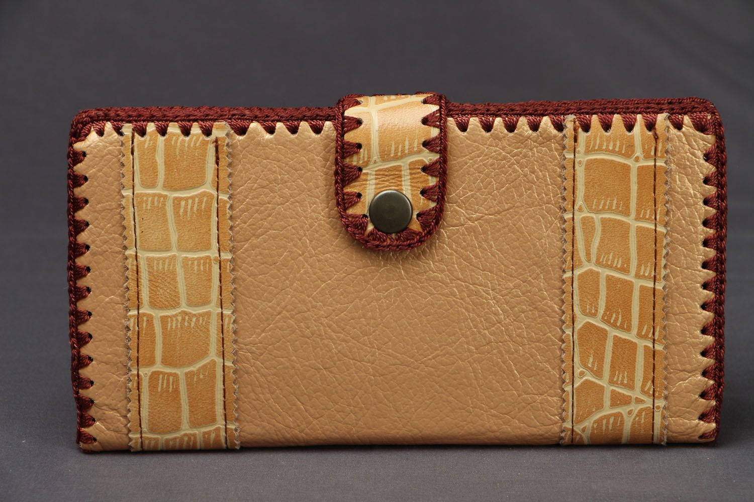 Women's leather wallet photo 1