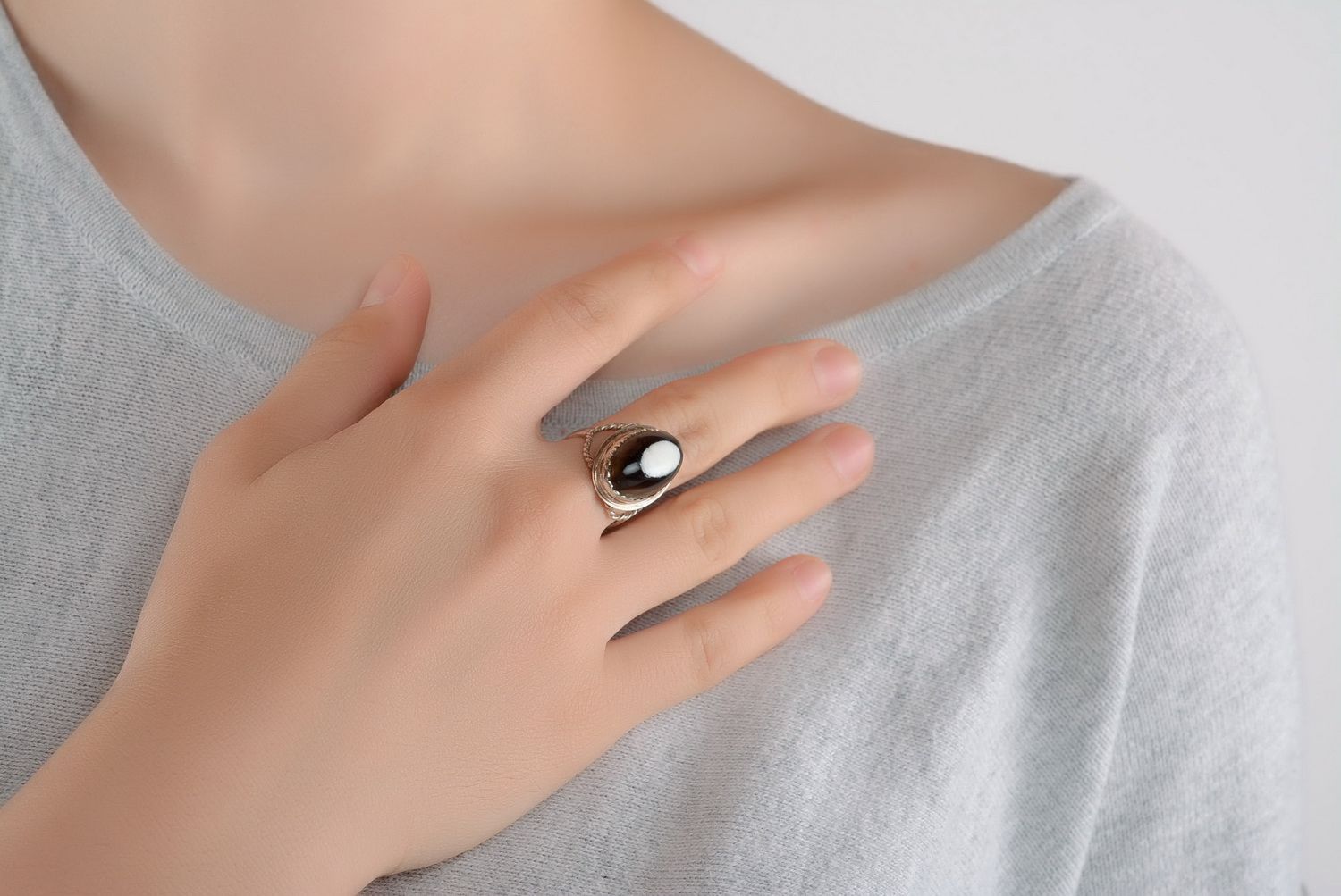 Ring with a cow horn photo 1