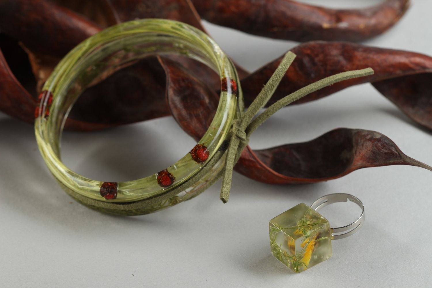 Parure bijoux Bracelet et bague faits main verts originaux Cadeau femme photo 1