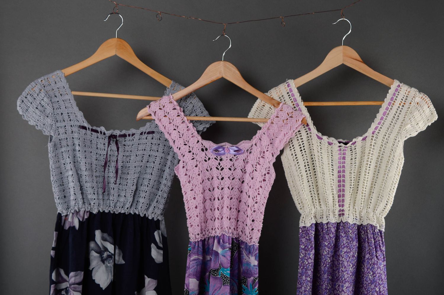 Crochet dress of lilac color and medium length photo 5