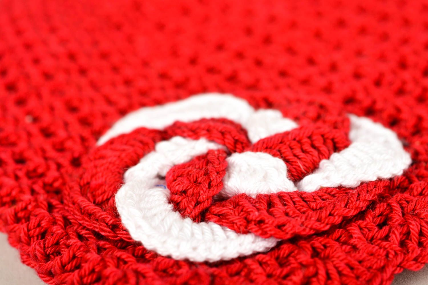 Gorro tejido a crochet hecho a mano ropa infantil regalo original para niña foto 3