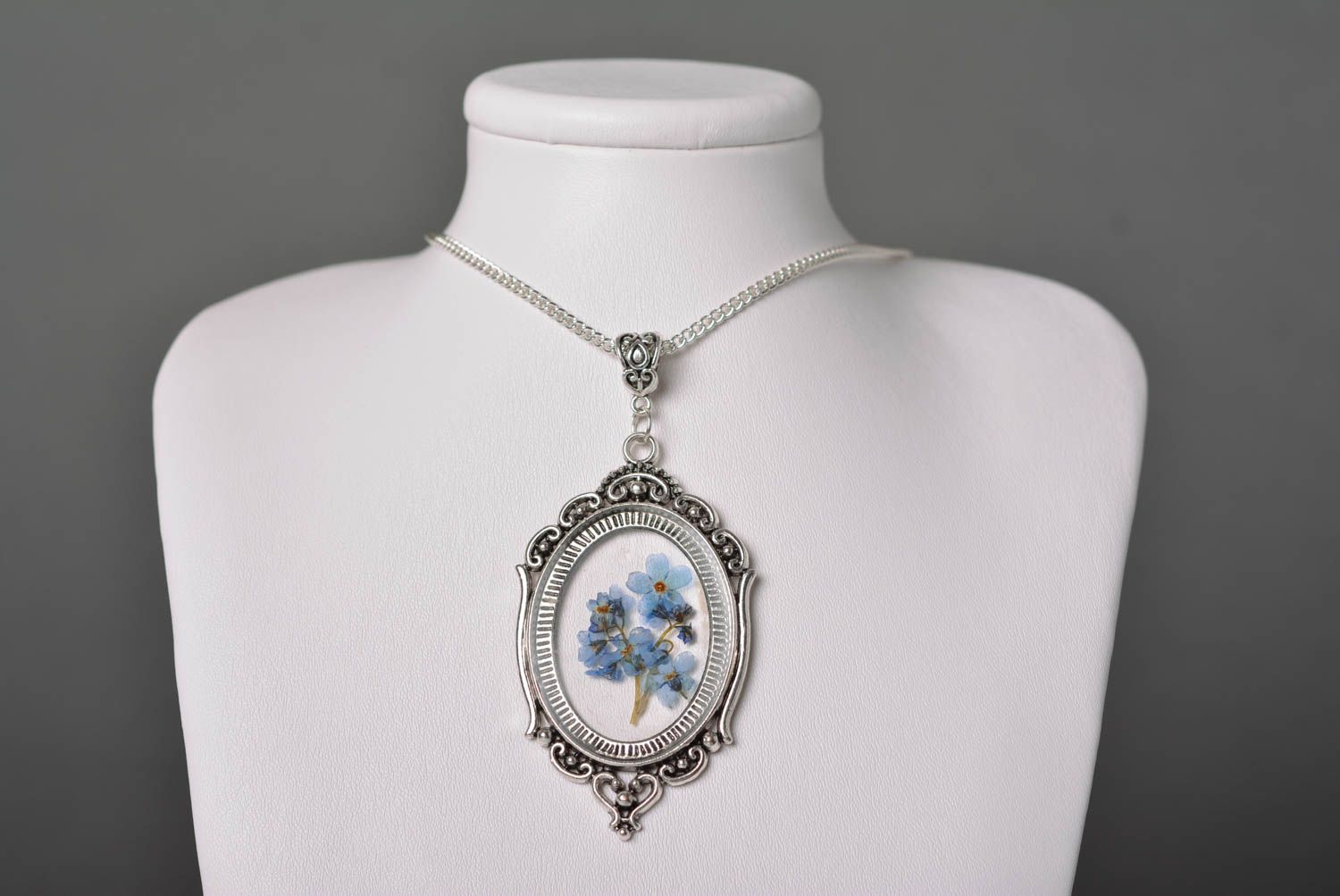 Stylish pendant botanic jewelry handmade pendant with natural flowers for girls photo 2