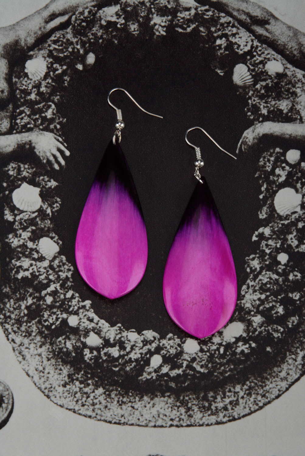 Petals earrings made of horn photo 3