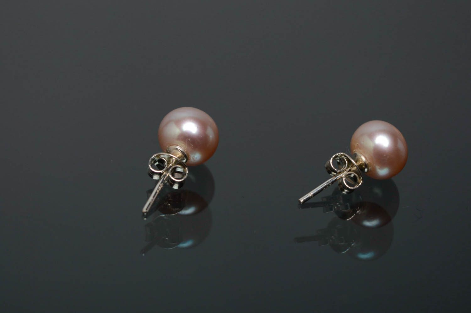 Silver earrings with pink pearl photo 2