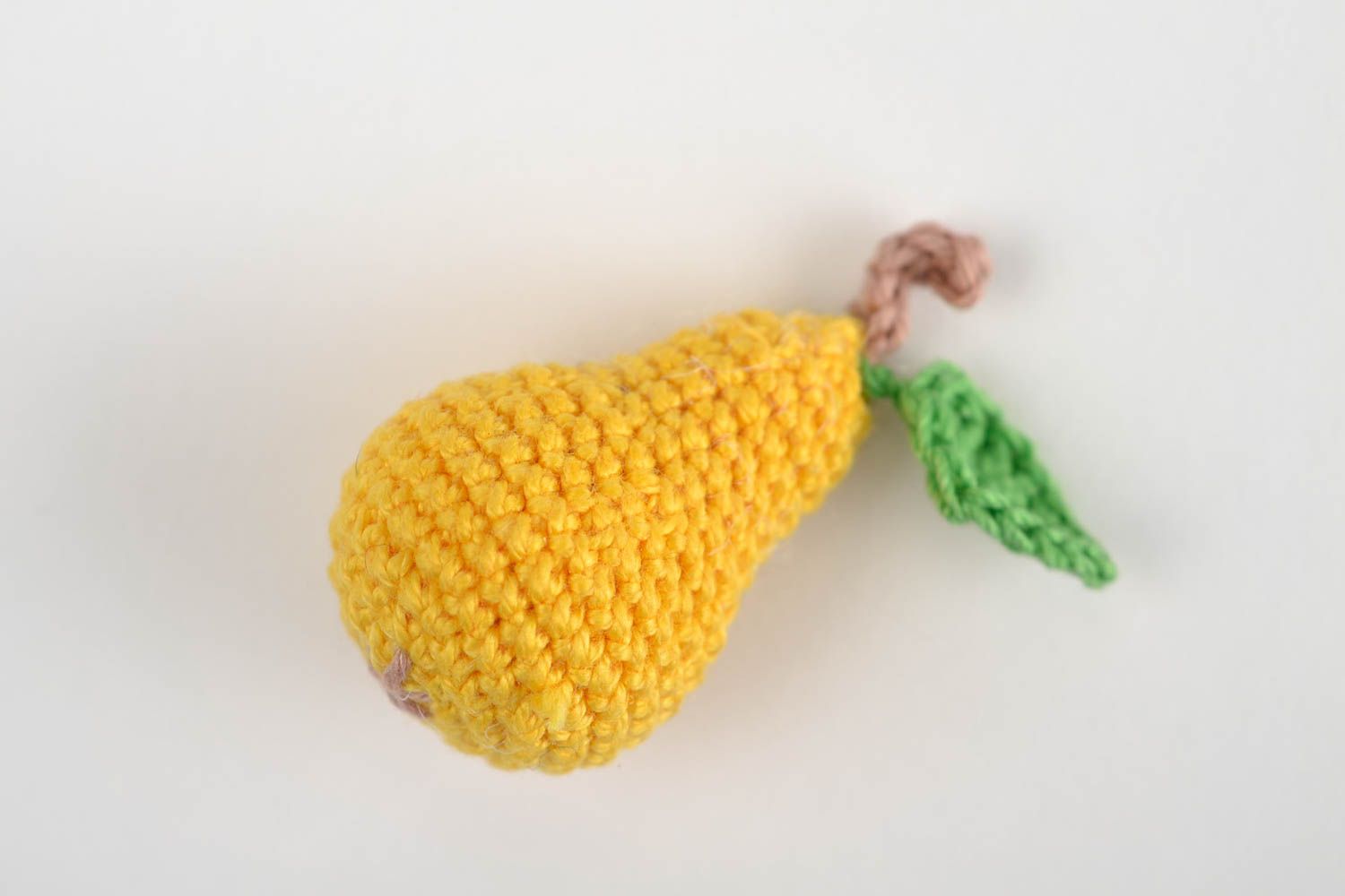 Peluche fruit faite main Jouet tricot poire jaune Cadeau pour enfant original photo 4
