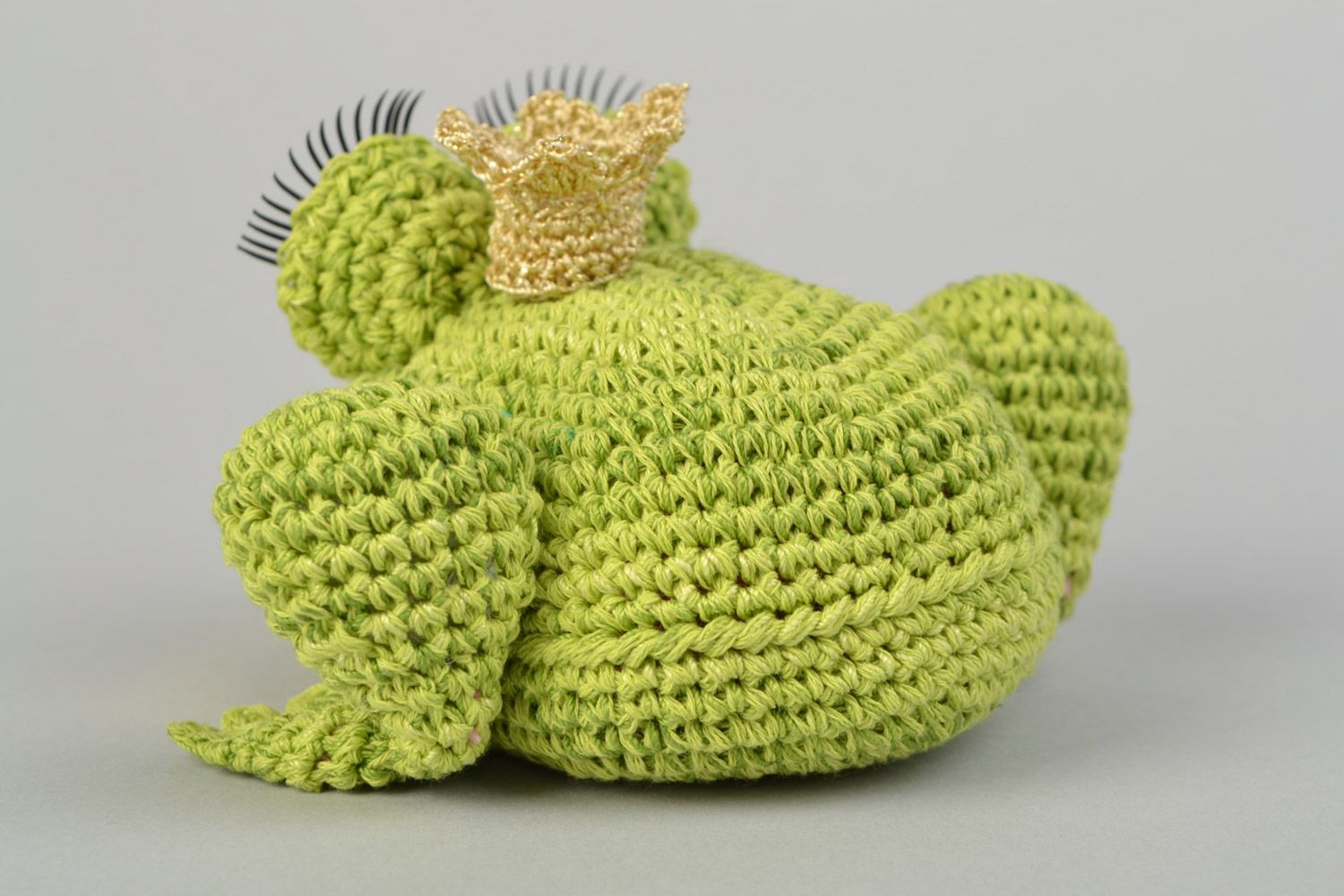 Handmade crocheted purse in the form of princess frog for children photo 5