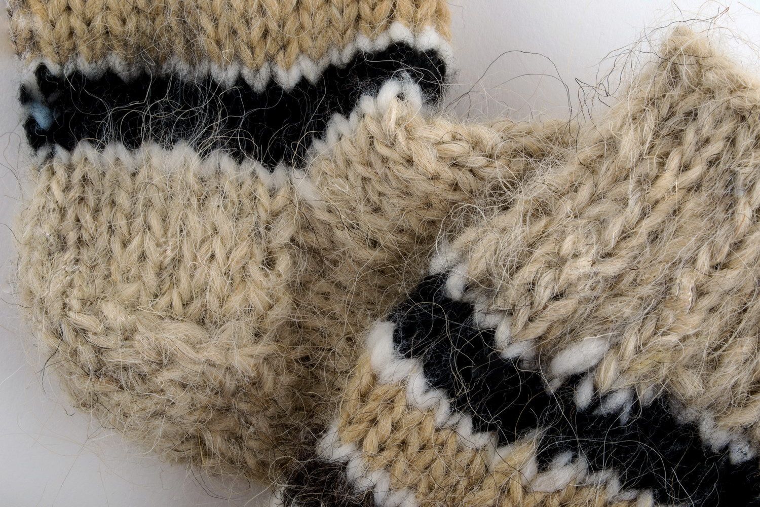 Calcetines tejidos de lana natural para mujeres foto 3