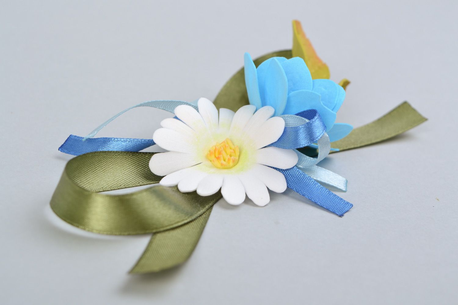 Grand corsage poignet de mariage en foamiran multicolore Camomille et hortensia  photo 4